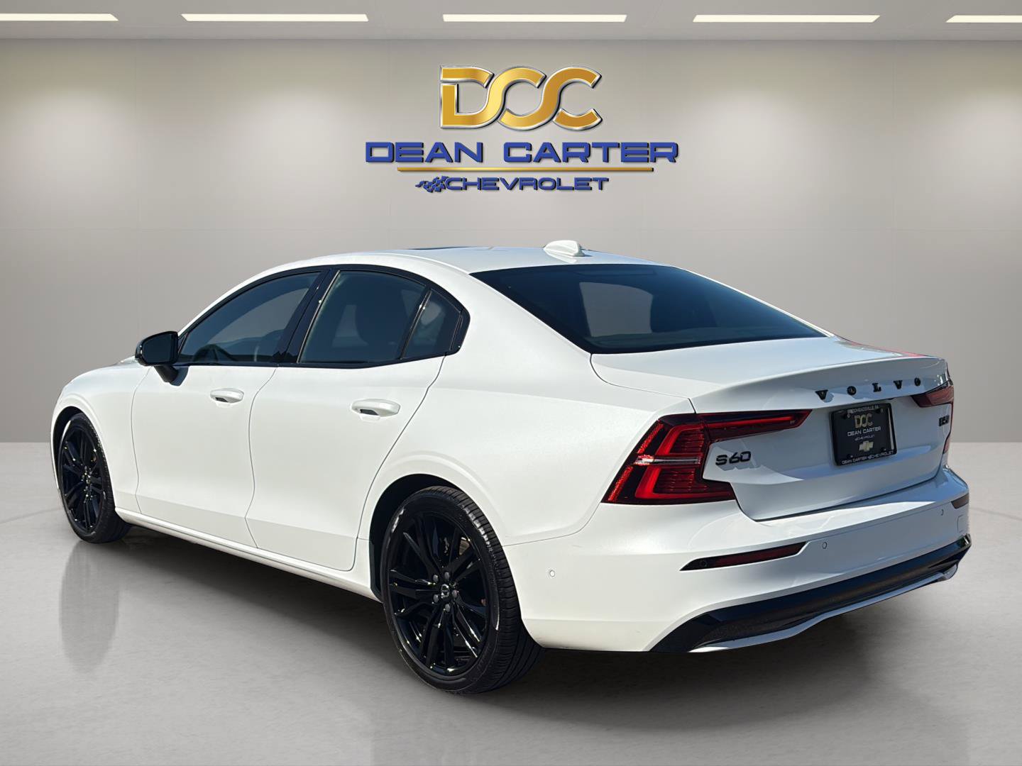 Used 2023 Volvo S60 B5 Plus AWD/4WD image 3