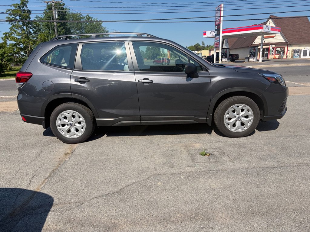 Used 2023 Subaru Forester AWD/4WD image 8