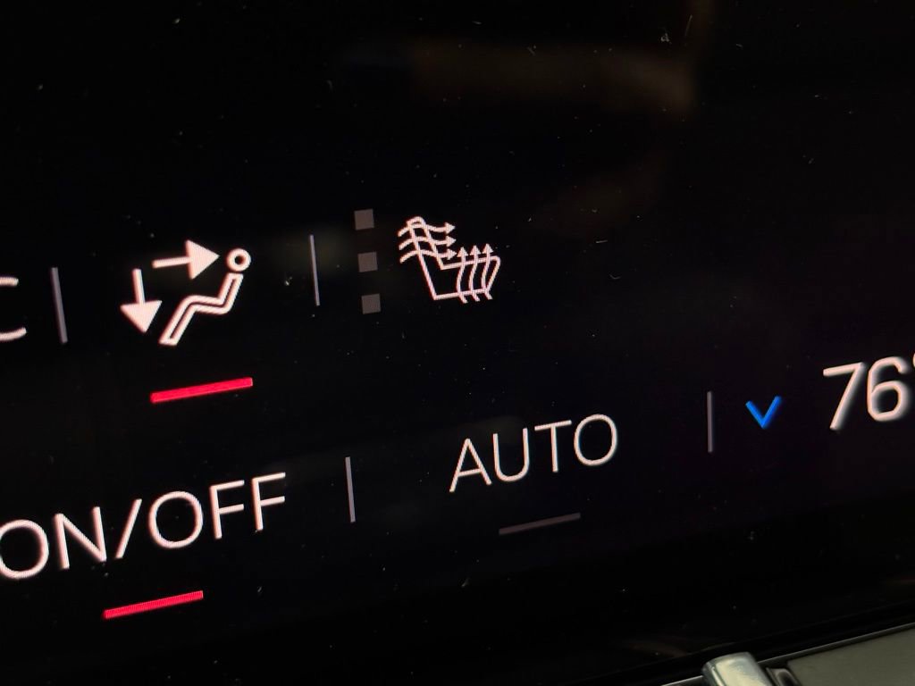 New 2026 GMC Yukon XL Elevation w/ LPO, Elevation Black Package image 4