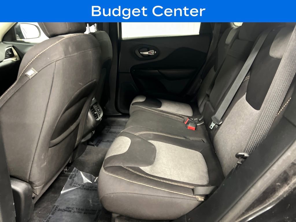 Used 2014 Jeep Cherokee Latitude w/ Cold Weather Group image 13