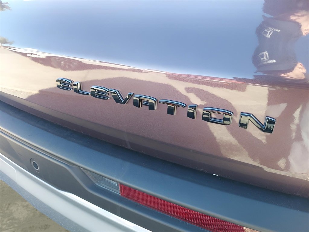 Used 2025 GMC Acadia Elevation image 24