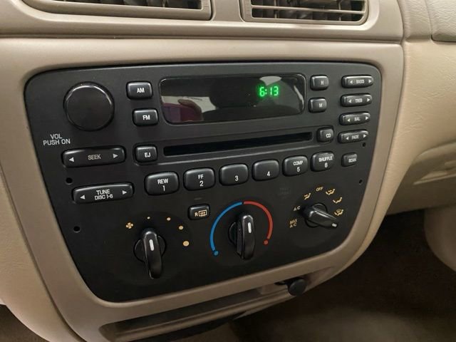 Used 2005 Mercury Sable GS image 10