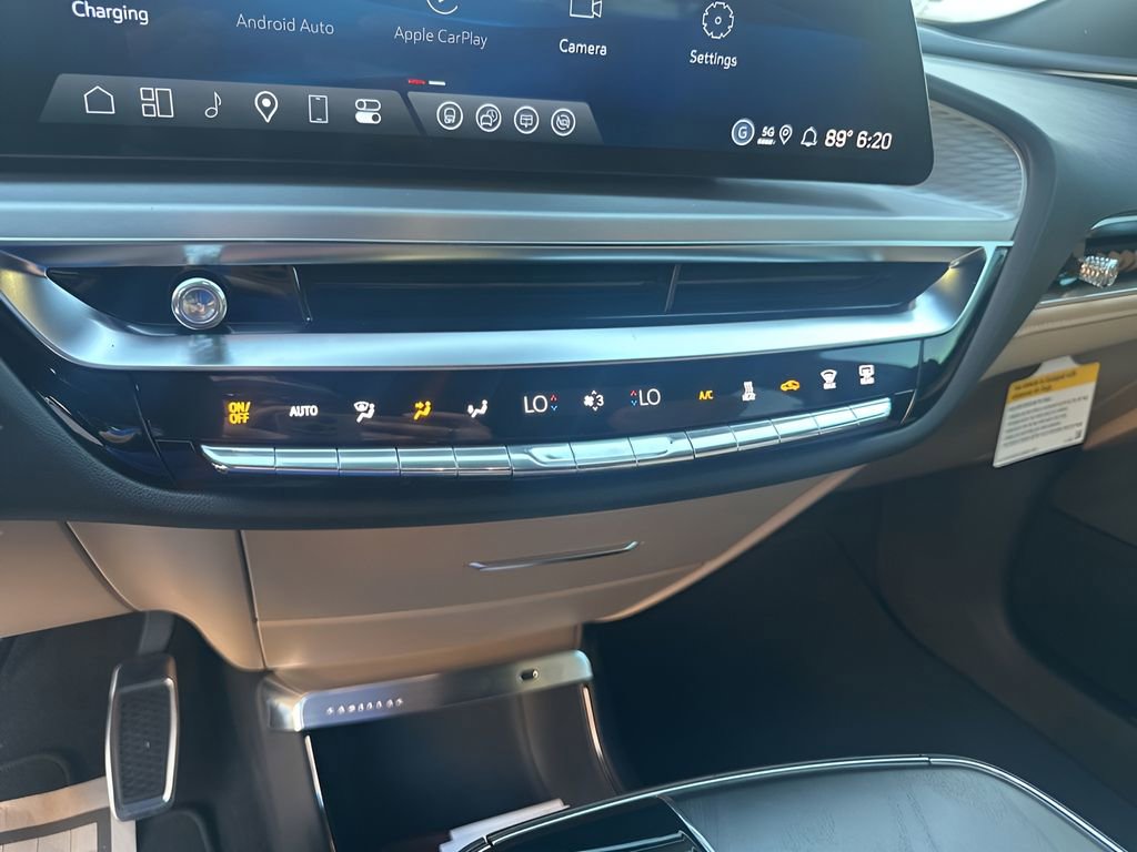 New 2026 Cadillac Lyriq V w/ Exterior Carbon Fiber Package image 36