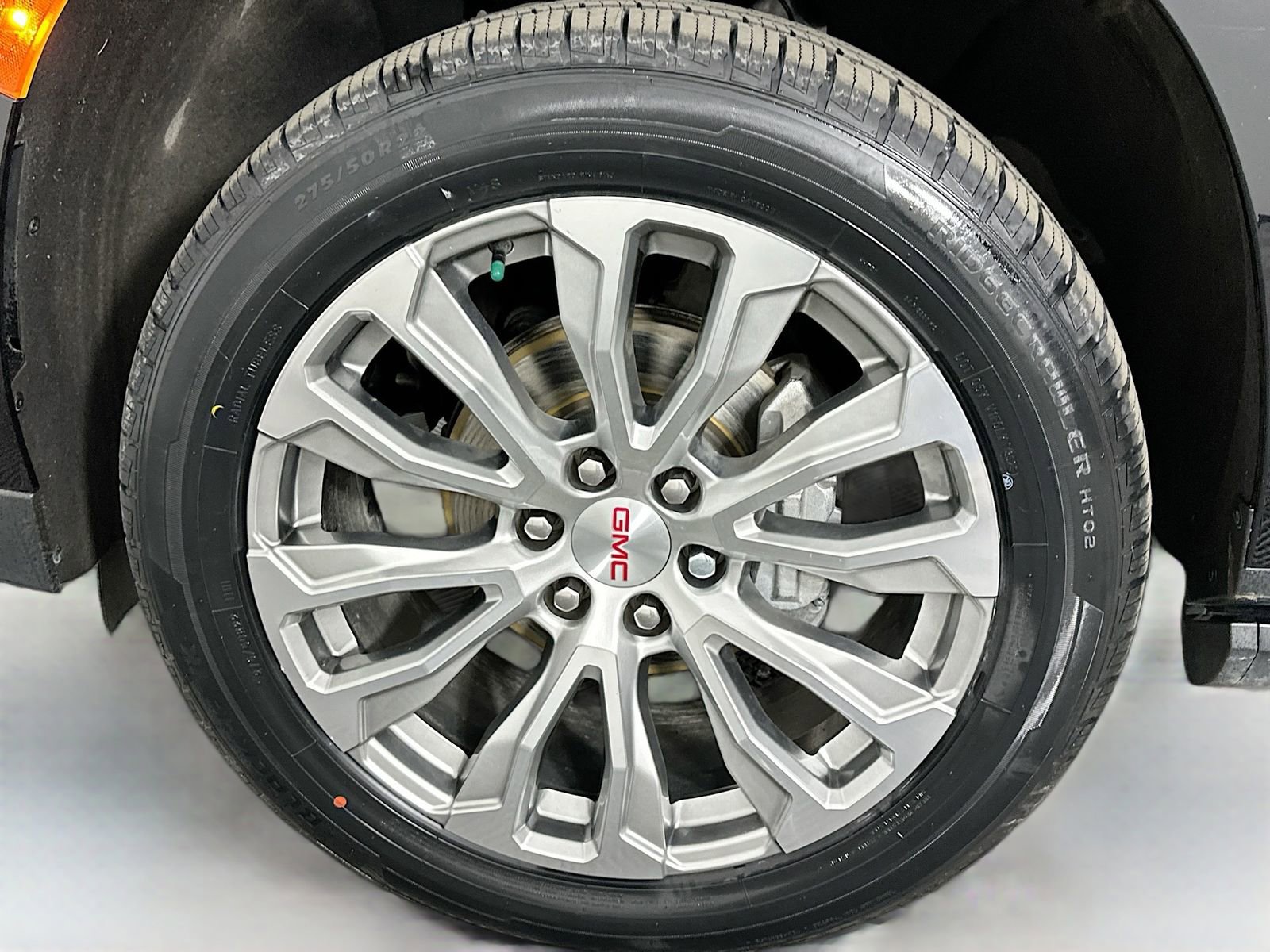 Used 2024 GMC Yukon Denali image 38