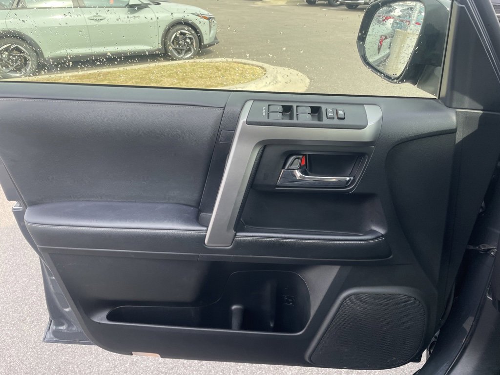 Used 2024 Toyota 4Runner SR5 image 18