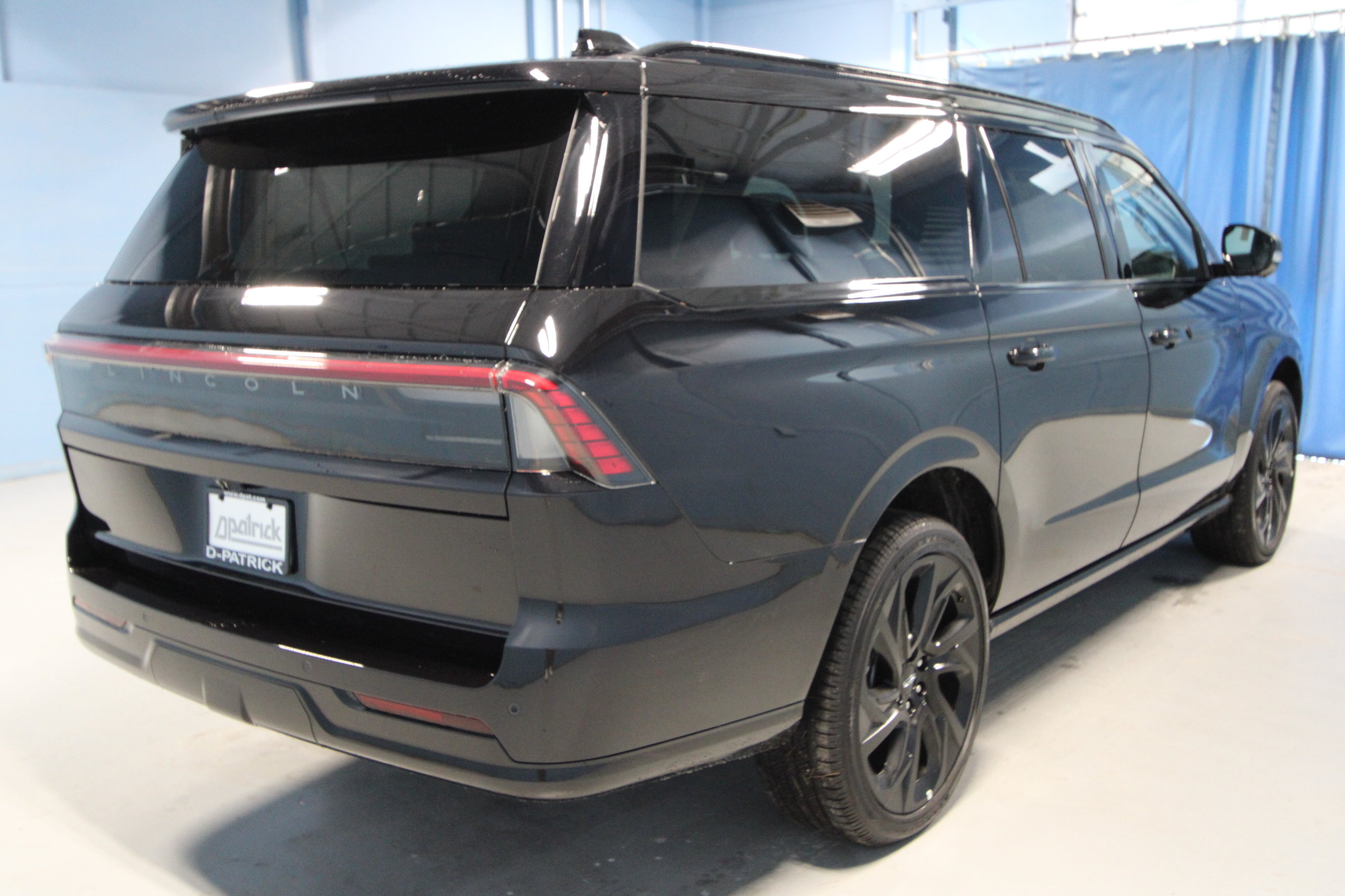 New 2027 Lincoln Navigator L Reserve w/ Jet Appearance Package AWD/4WD image 35