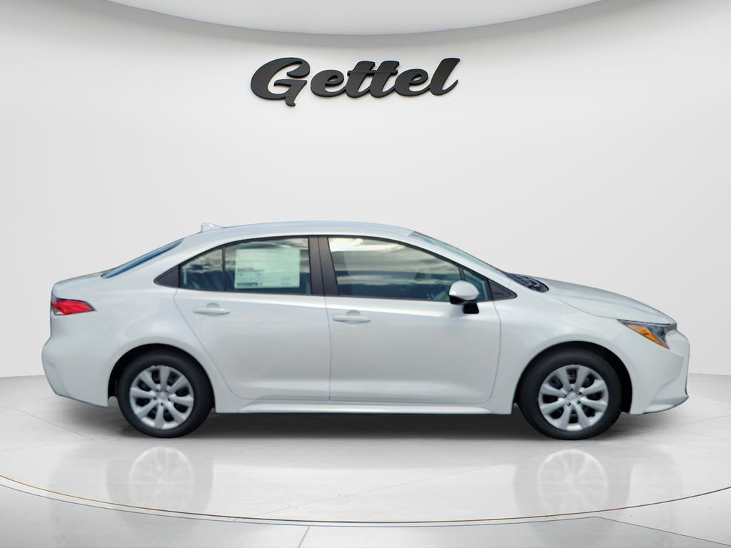 New 2026 Toyota Corolla LE FWD image 4