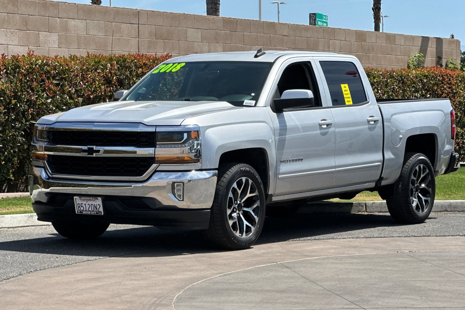Used 2018 Chevrolet Silverado 1500 LT w/ All Star Edition RWD image 8