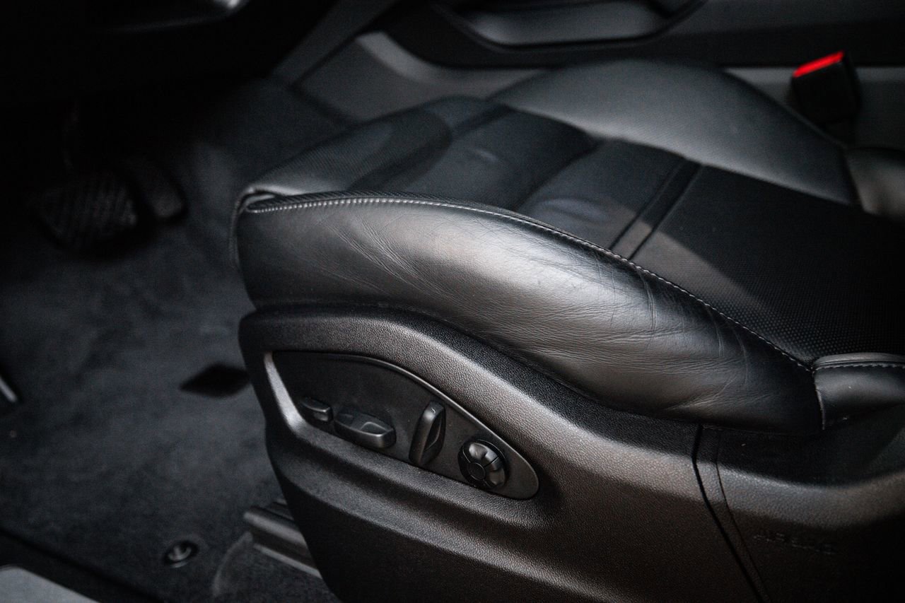 Certified 2023 Porsche Cayenne Coupe AWD/4WD image 14