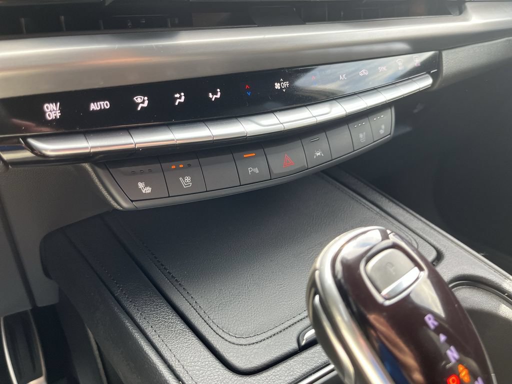 Used 2024 Cadillac XT4 Sport AWD/4WD image 18