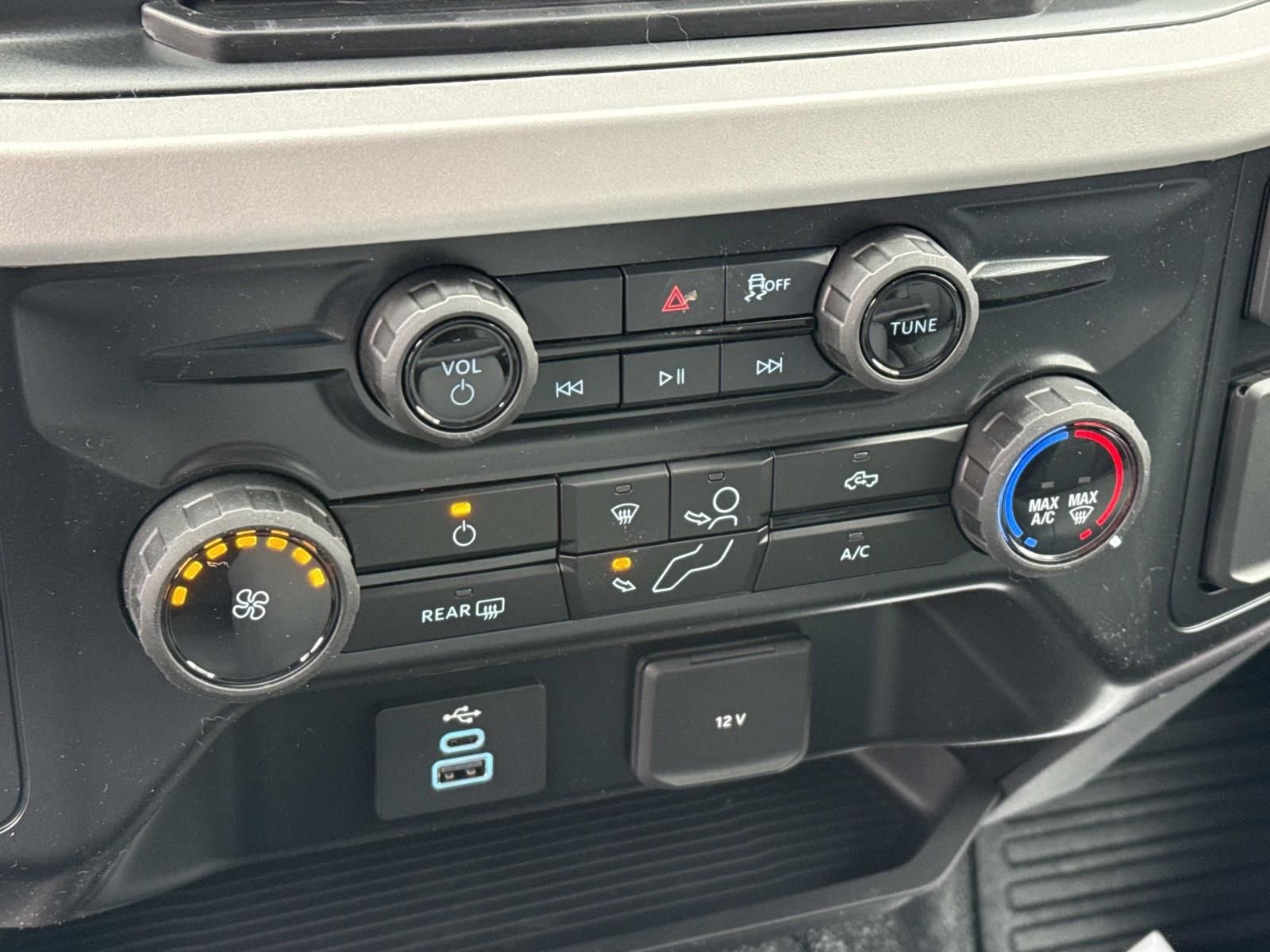 New 2026 Ford F550 4x4 Supercab Super Duty image 15