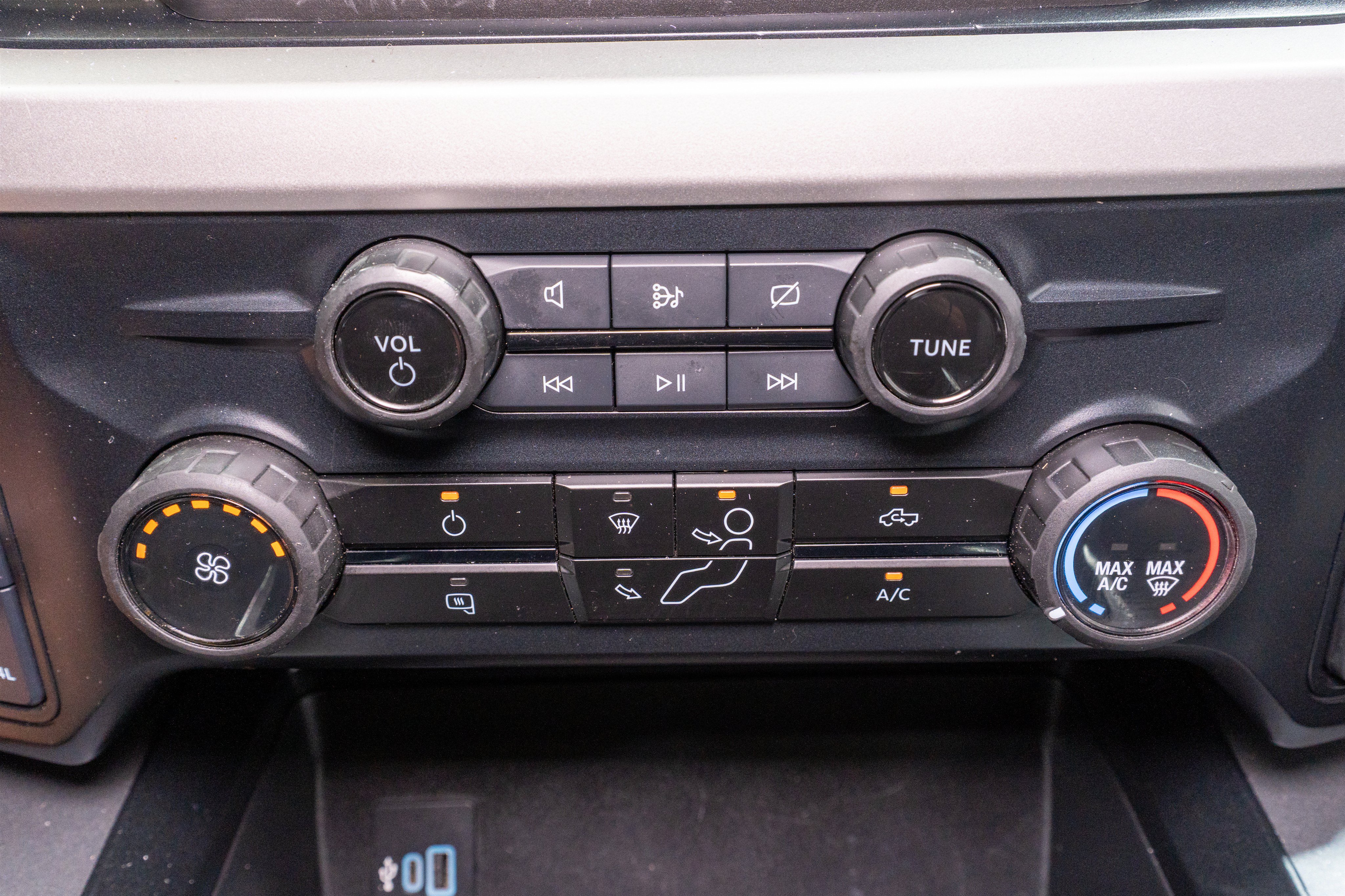 Used 2023 Ford F350 XLT w/ 360-Degree Camera Package AWD/4WD image 23