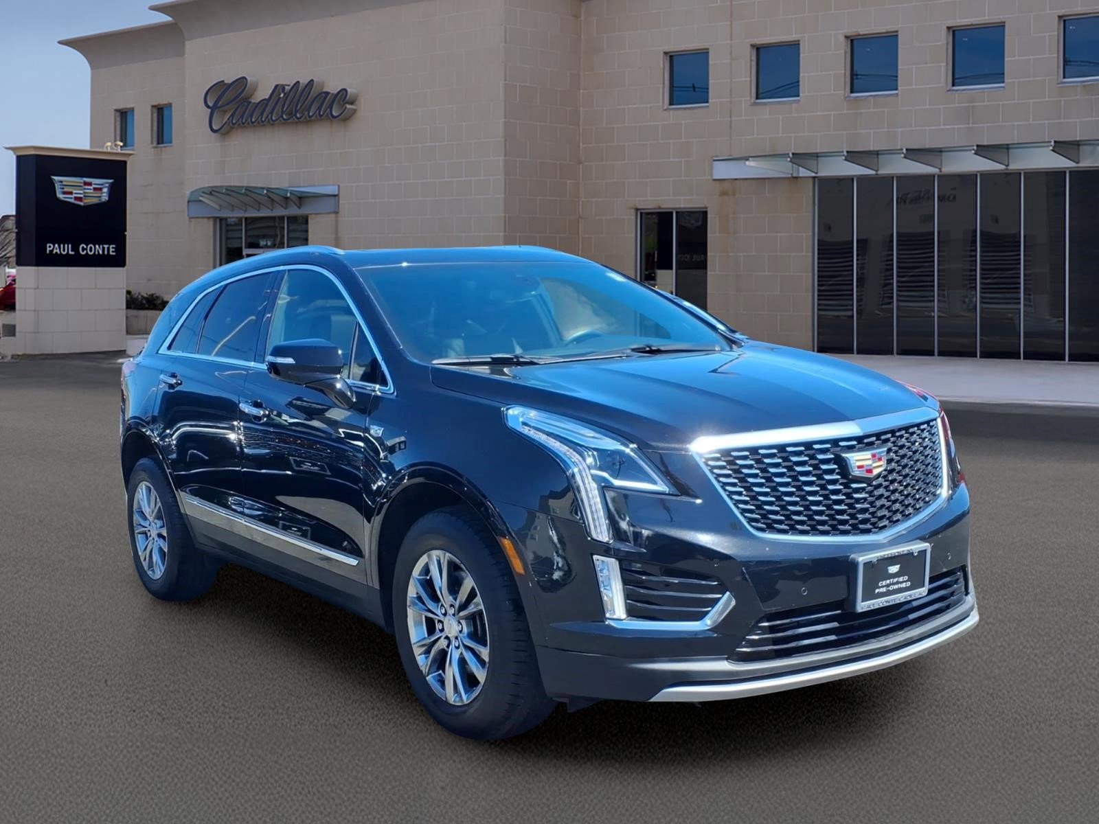 Certified 2023 Cadillac XT5 Premium Luxury AWD/4WD image 3