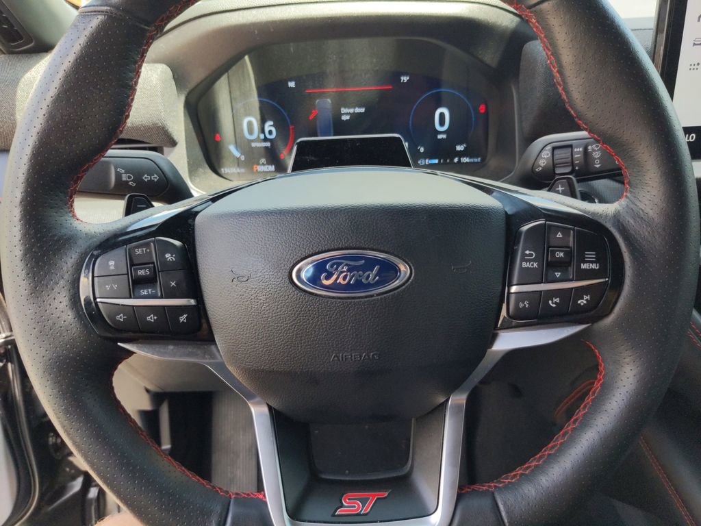 Certified 2025 Ford Explorer ST image 29