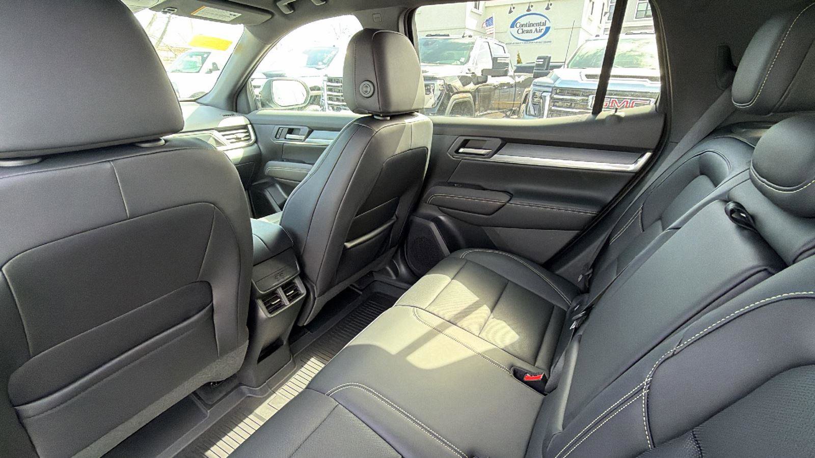 New 2026 GMC Terrain Elevation w/ Elevation Premium Package AWD/4WD image 34