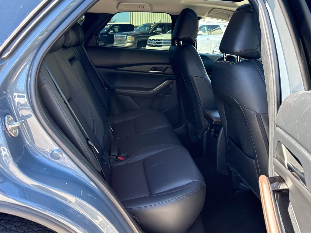 Used 2021 MAZDA CX-30 FWD 2.5 S w/ Premium Package image 28