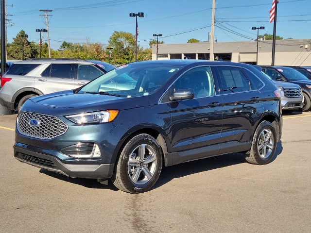 Certified 2024 Ford Edge SEL w/ Convenience Package AWD/4WD image 3