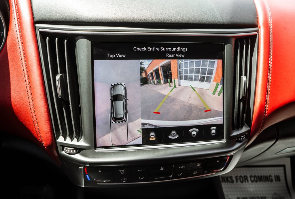 Used 2023 Maserati Levante GT AWD/4WD image 11
