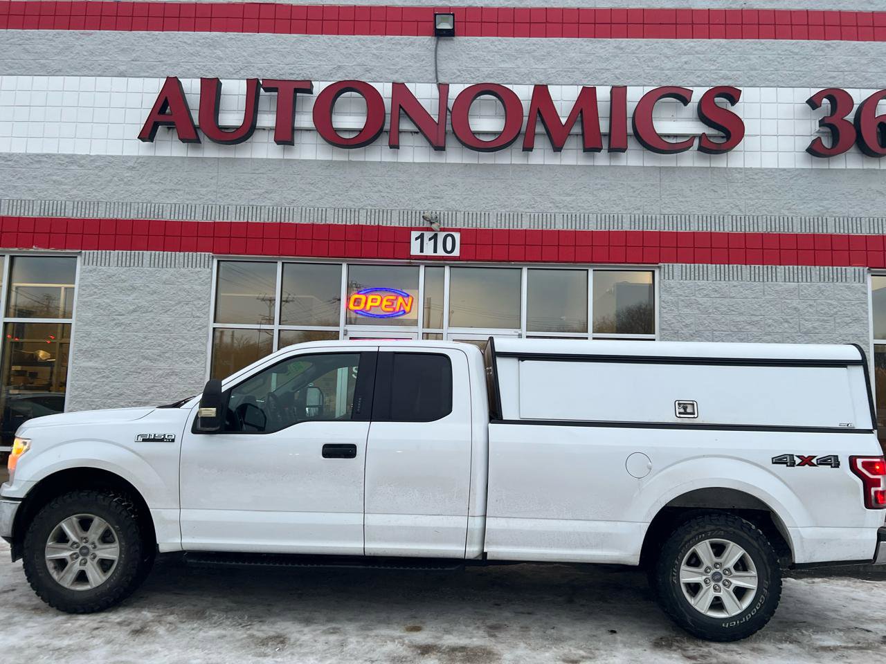 Used 2019 Ford F150 XLT w/ Equipment Group 301A Mid image 3