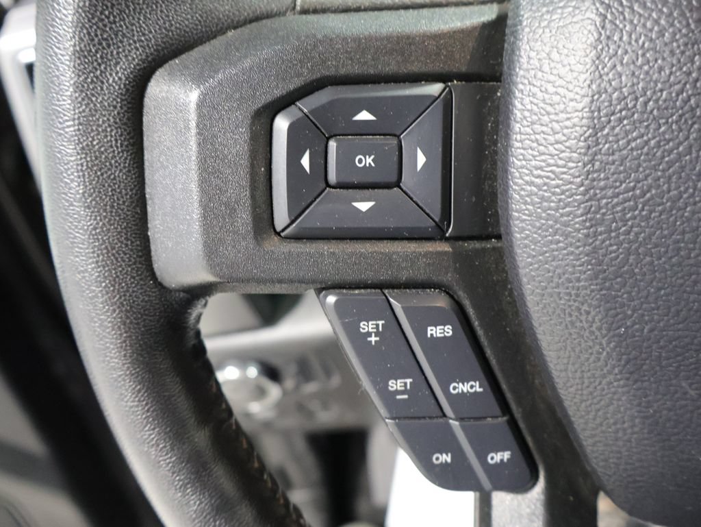 Used 2020 Ford F150 XLT w/ Equipment Group 302A Luxury AWD/4WD image 33