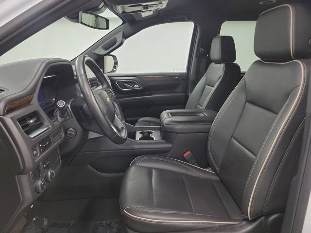 Used 2024 Chevrolet Suburban Premier RWD image 21