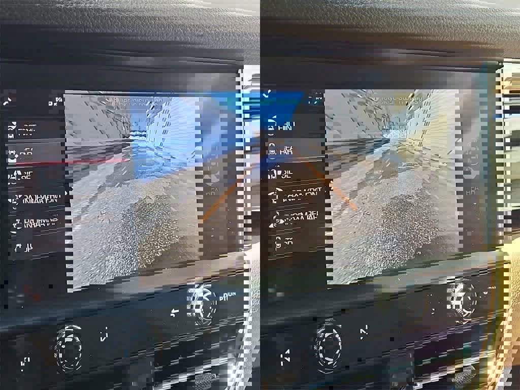 Certified 2024 Porsche Macan S image 19