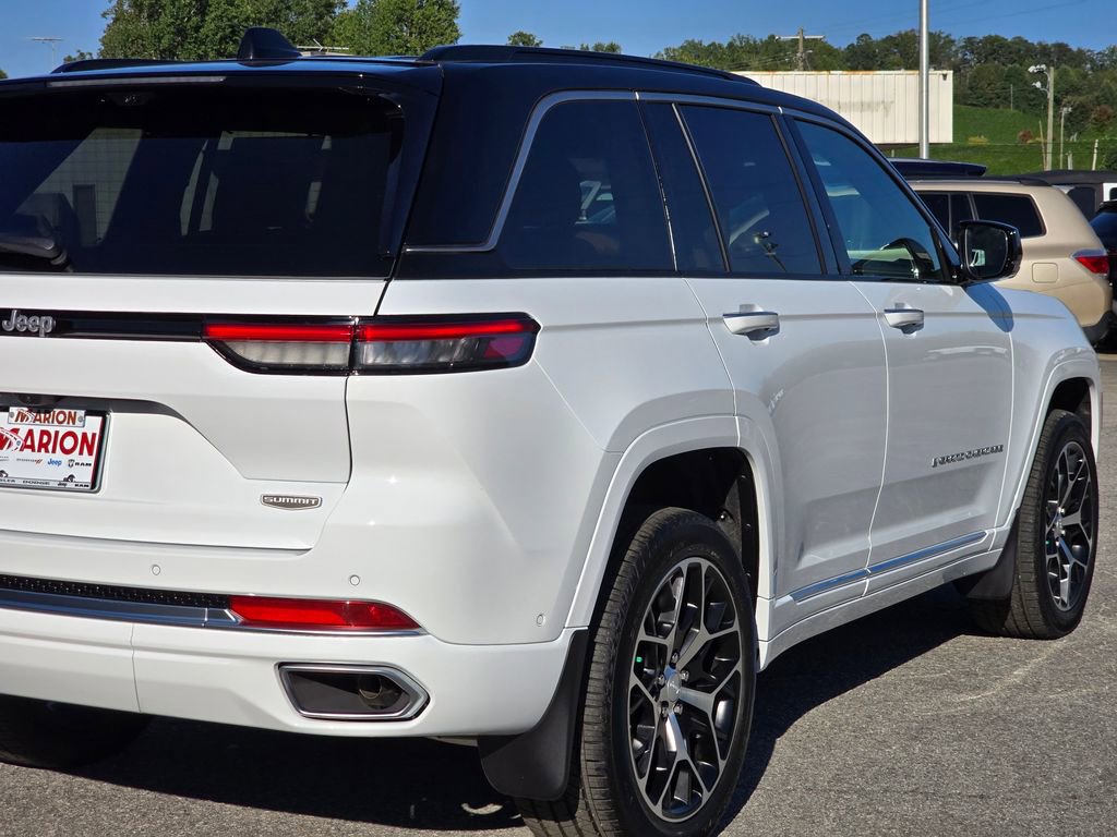 New 2025 Jeep Grand Cherokee Summit image 40