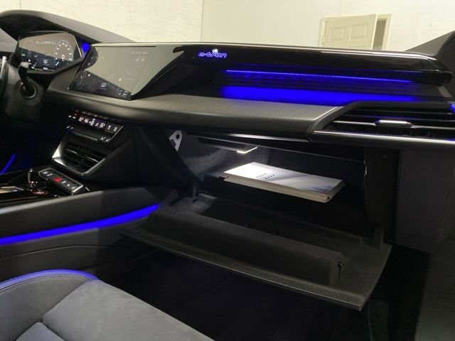 Used 2022 Audi e-tron GT Prestige w/ Prestige Package AWD/4WD image 89