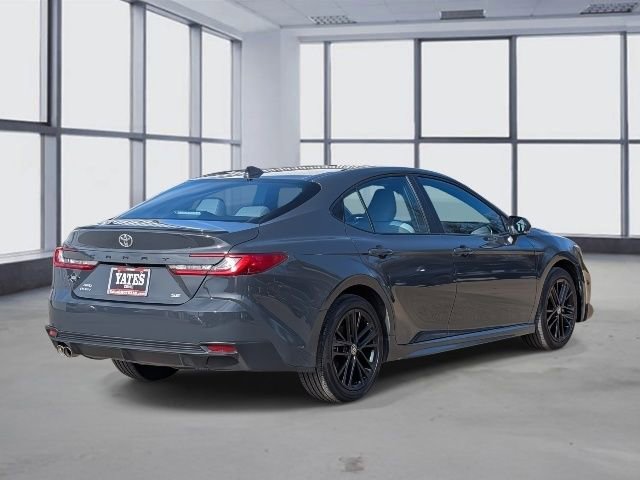 Used 2025 Toyota Camry SE image 6