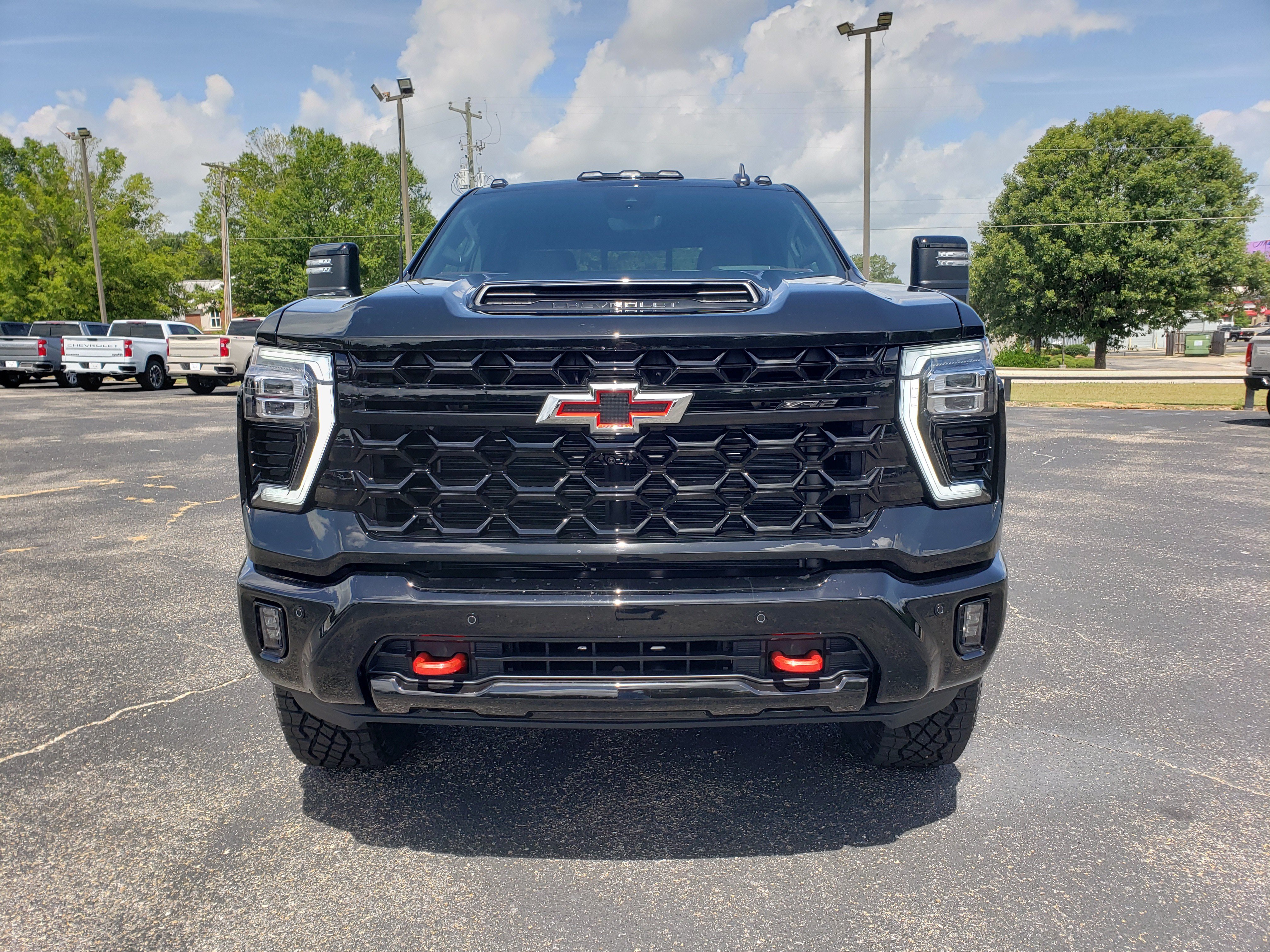 New 2026 Chevrolet Silverado 2500 ZR2 w/ LPO, Dark Essentials Package AWD/4WD image 7