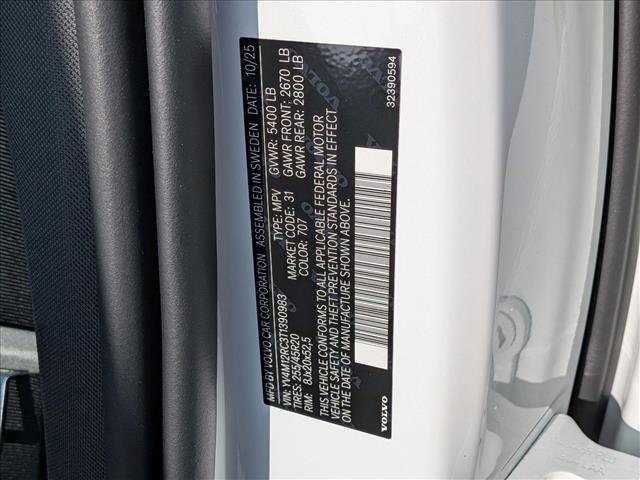 New 2026 Volvo XC60 B5 Plus w/ Climate Package PRO image 20