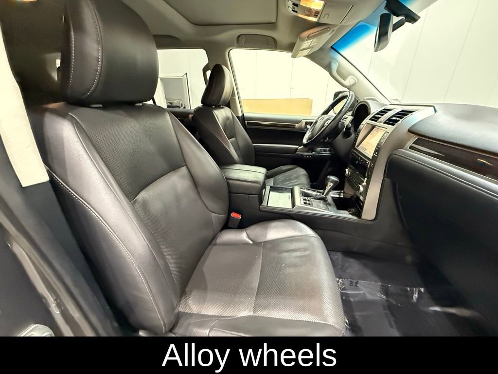 Used 2016 Lexus GX 460 image 13