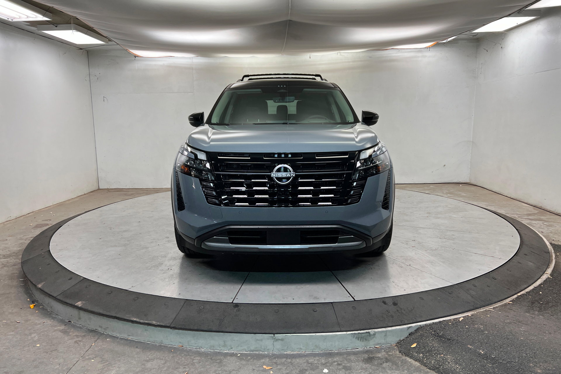 New 2026 Nissan Pathfinder Platinum image 8