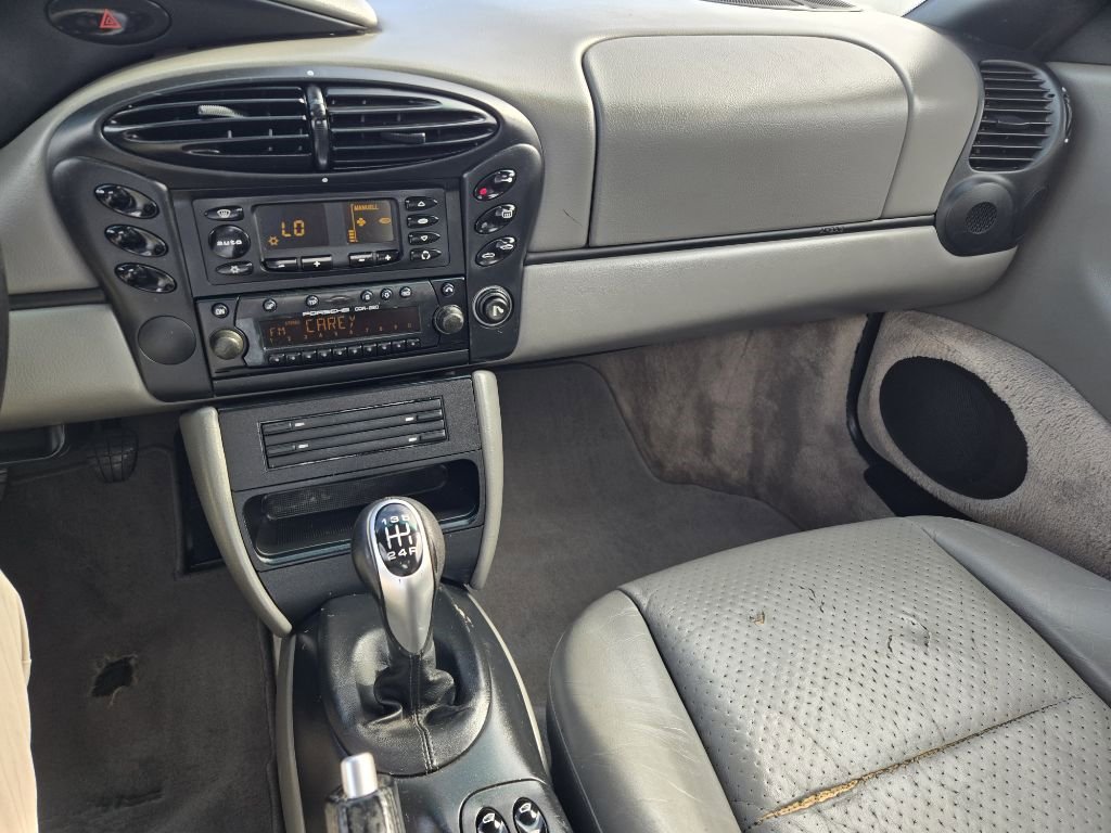 Used 2000 Porsche Boxster image 19