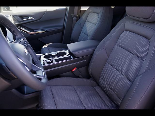 New 2026 Chevrolet Equinox LT FWD image 3