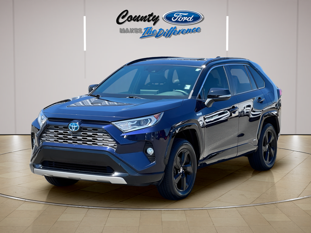 Used 2021 Toyota RAV4 XSE w/ XSE Grade Weather Package AWD/4WD image 2