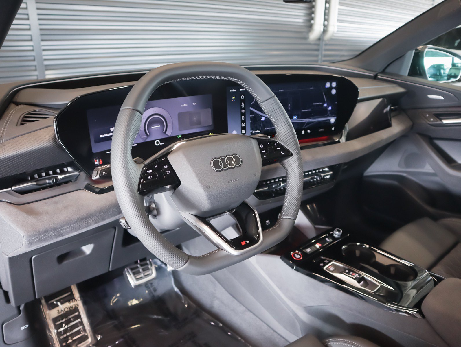 New 2027 Audi SQ6 e-tron Premium Plus AWD/4WD image 17
