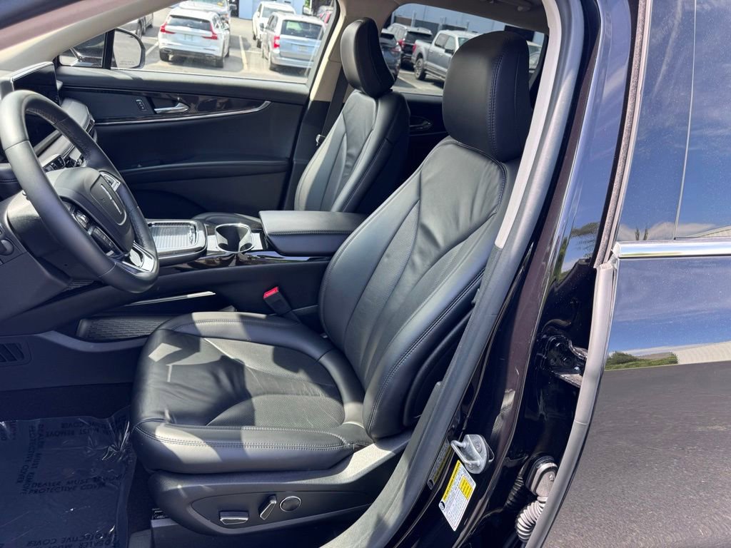 Used 2021 Lincoln Nautilus AWD w/ Equipment Group 101A image 20