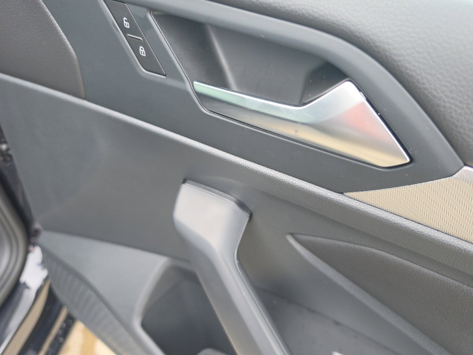 Certified 2024 Volkswagen Jetta Sport FWD image 17