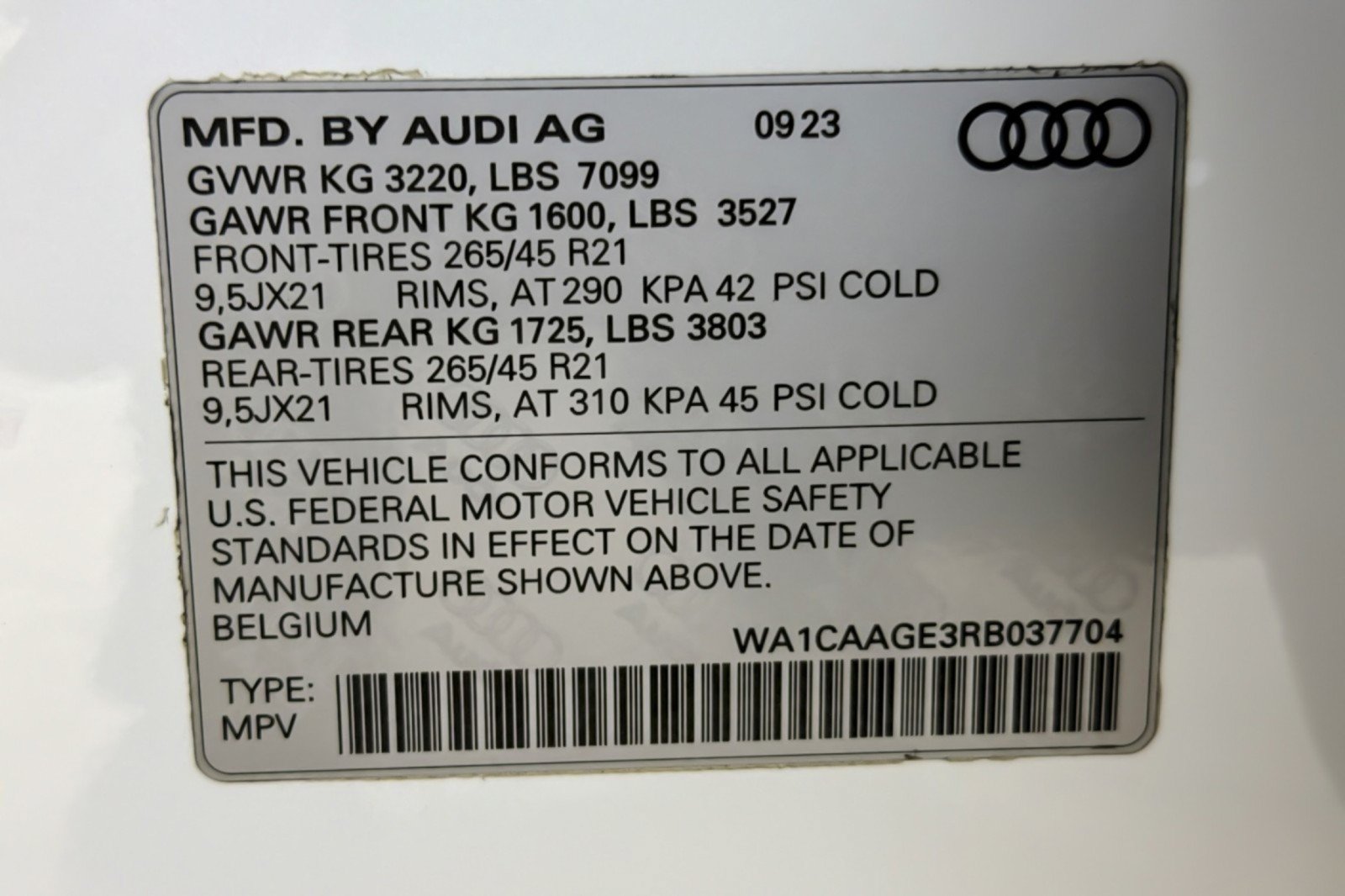 Used 2024 Audi Q8 e-tron Premium Plus AWD/4WD image 26