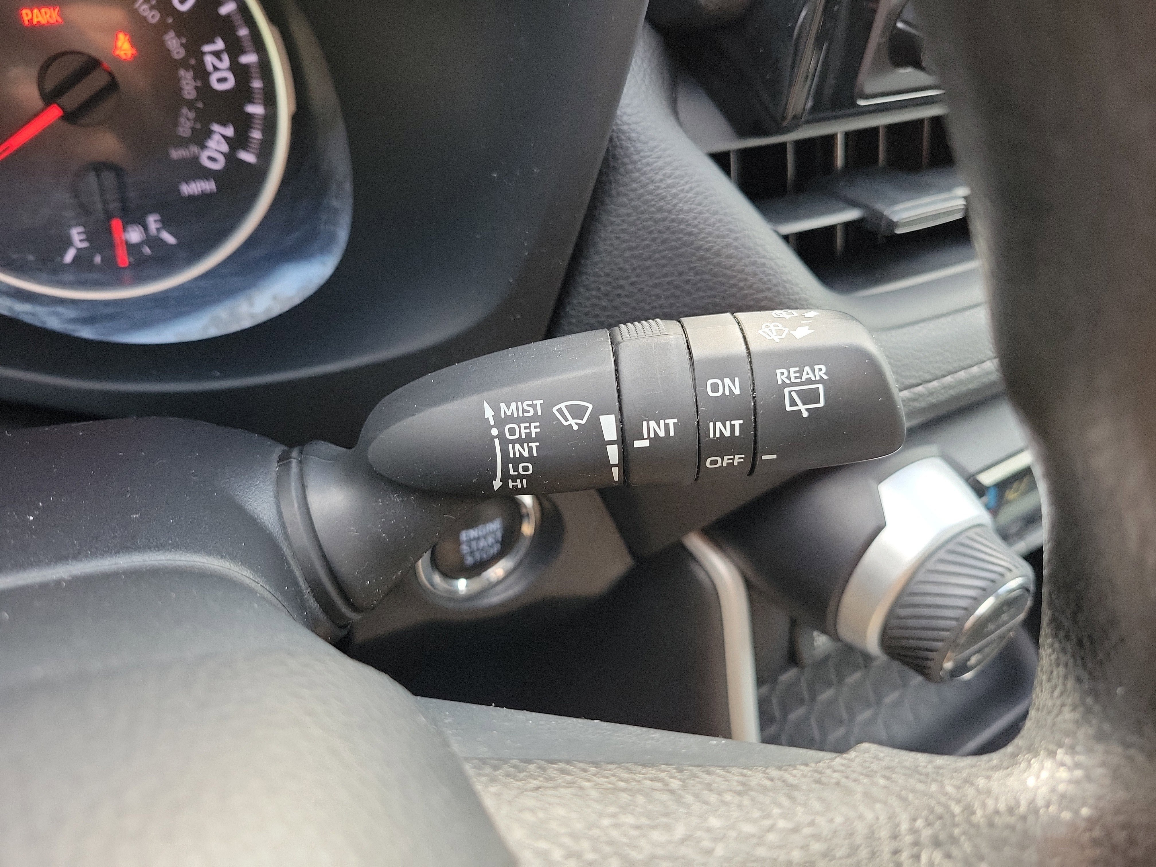 Used 2022 Toyota RAV4 XLE FWD image 30