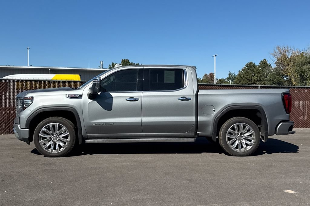 Used 2025 GMC Sierra 1500 Denali AWD/4WD image 10