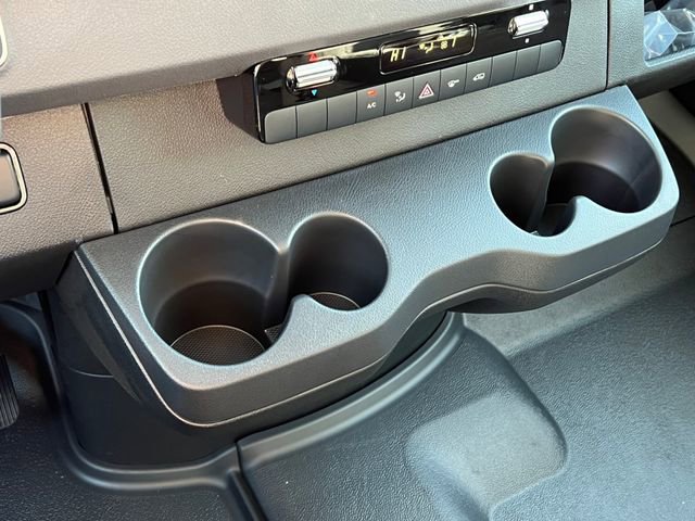 New 2025 Mercedes-Benz Sprinter 2500 image 25