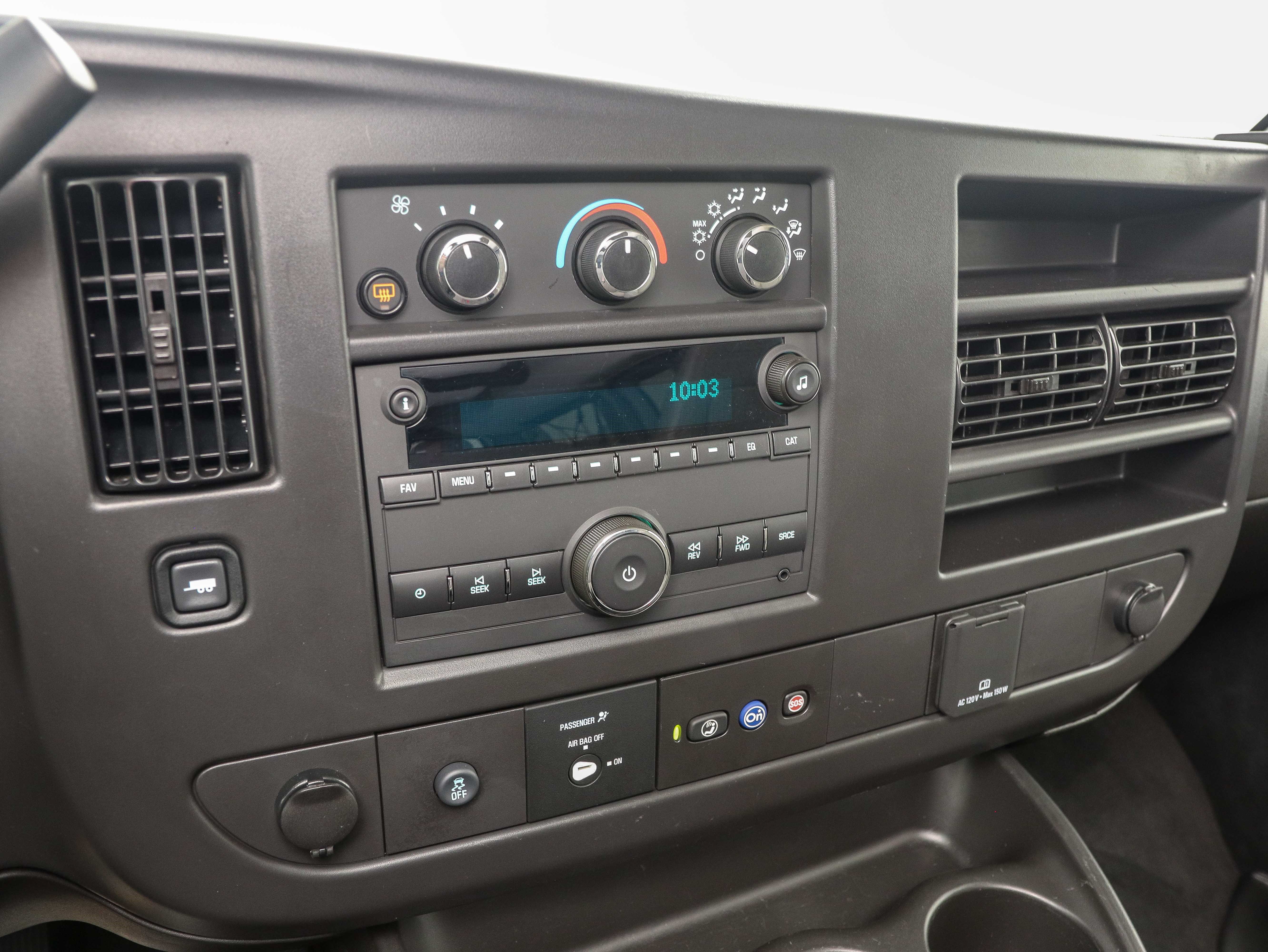 Used 2025 Chevrolet Express 3500 LS RWD image 18