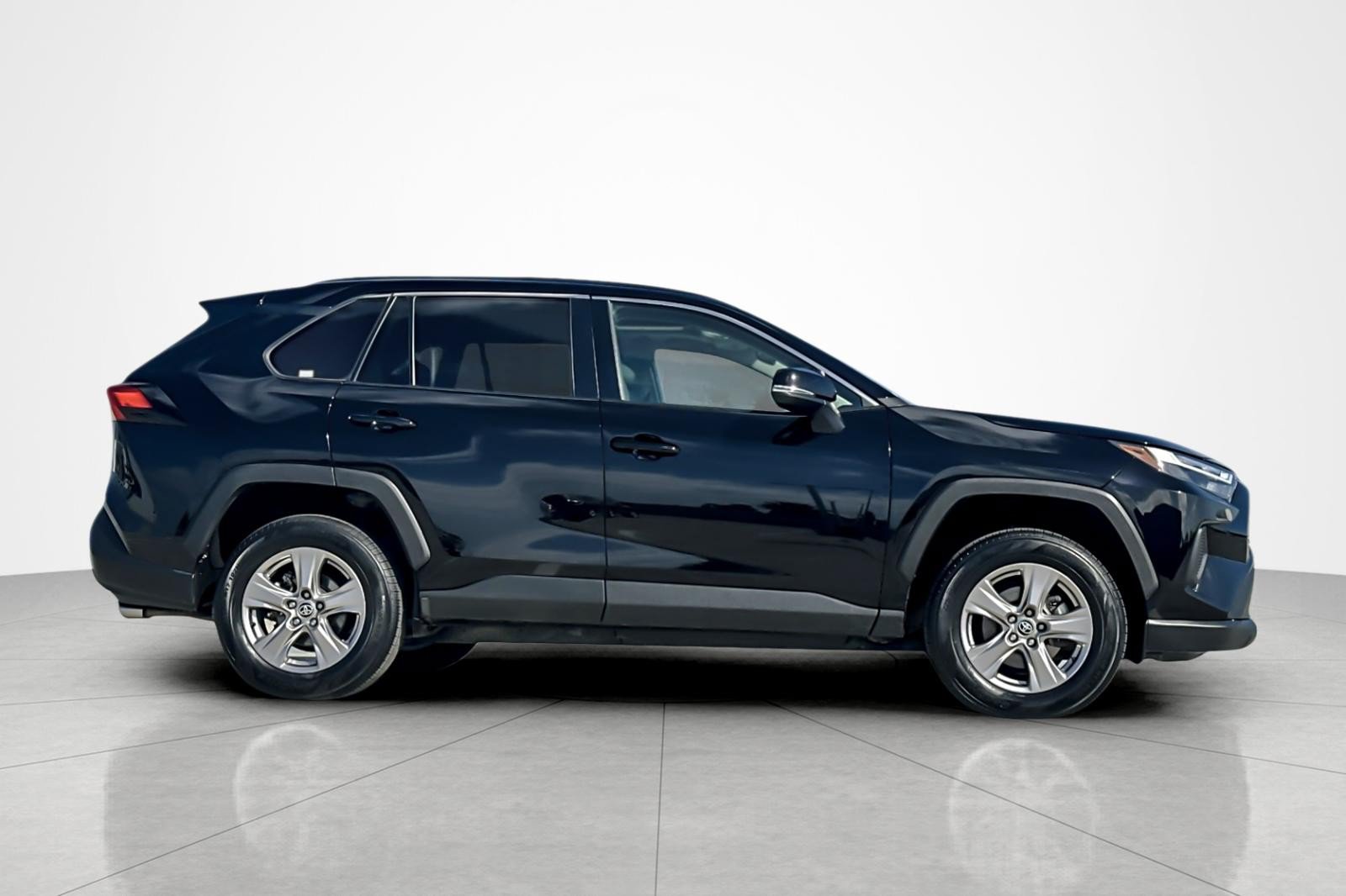 Certified 2024 Toyota RAV4 XLE w/ Convenience Package AWD/4WD image 6