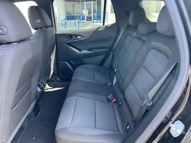 Used 2026 Chevrolet Equinox LT AWD/4WD image 4