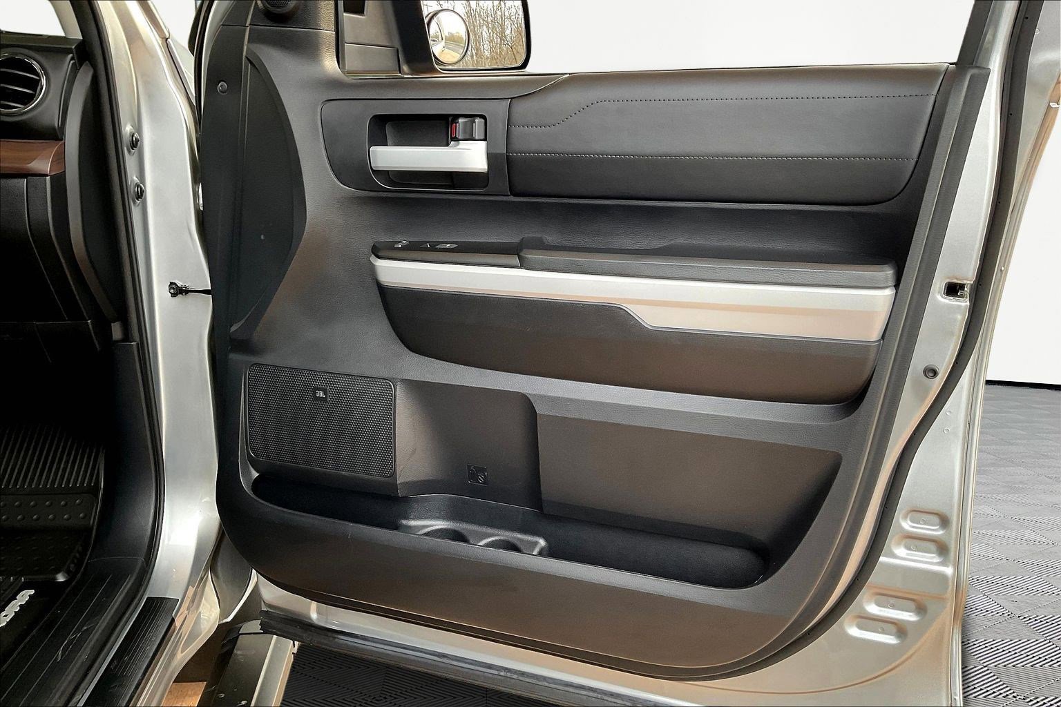 Used 2020 Toyota Tundra Limited w/ Limited Premium Package image 29