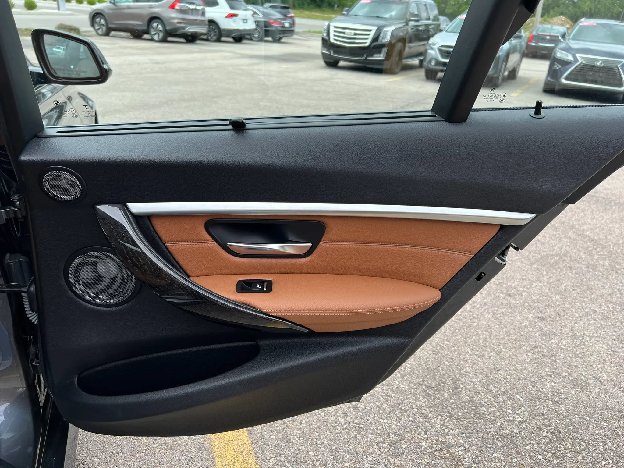 Used 2016 BMW 340i xDrive Sedan AWD/4WD image 28