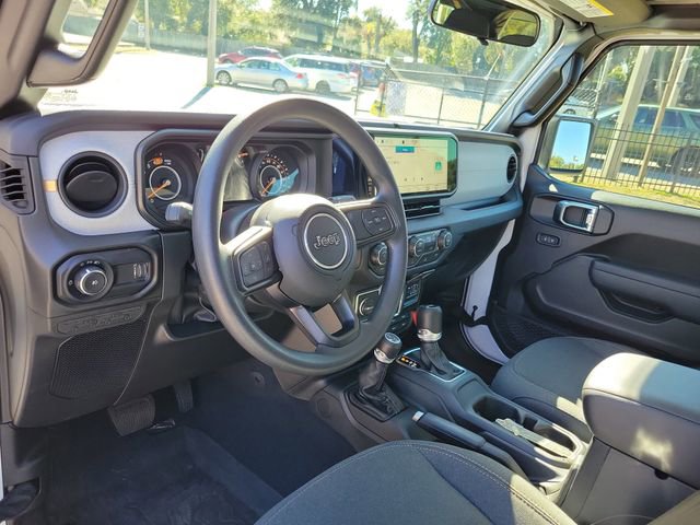 Used 2025 Jeep Wrangler Sport image 10