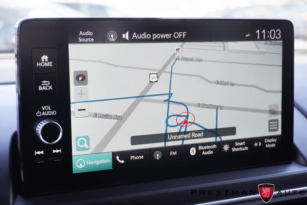 Used 2025 Honda Pilot Touring image 10